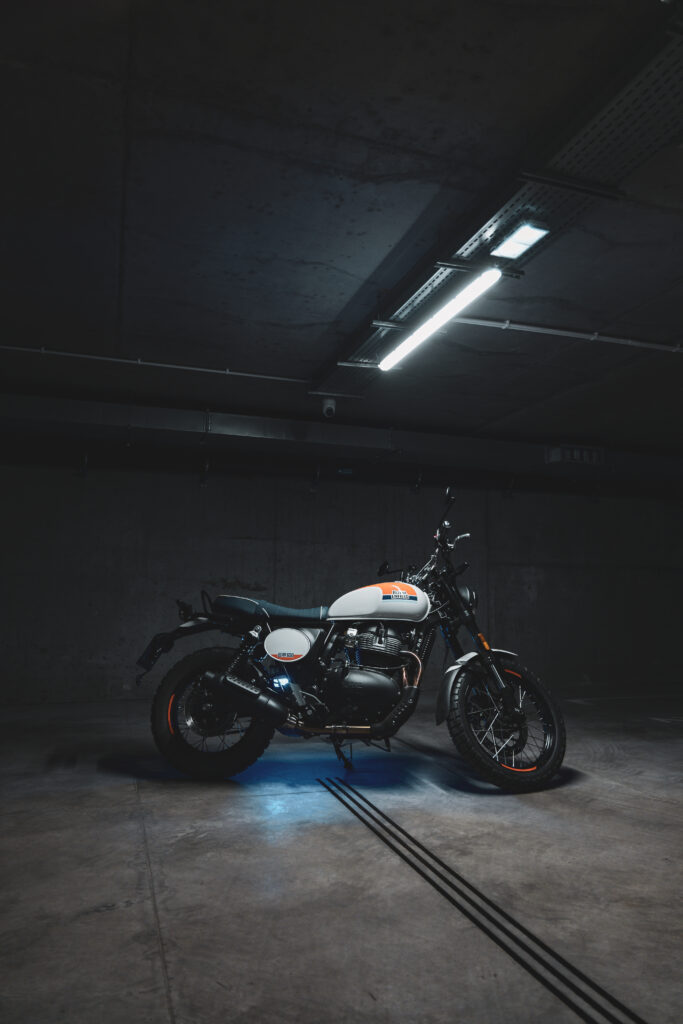 Royal Enfield Bear 650fot. Oskar Bziuk