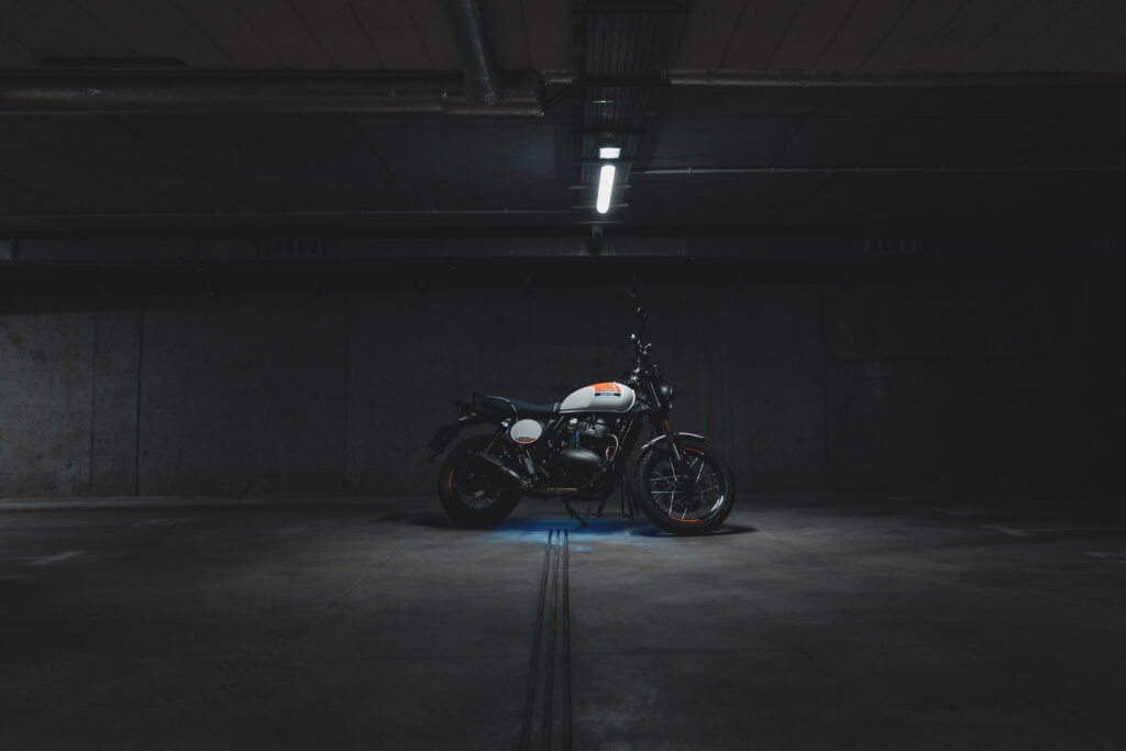 Royal Enfield Bear 650fot. Oskar Bziuk