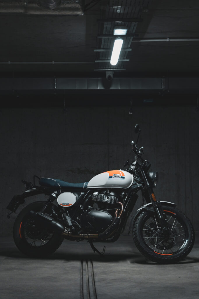 Royal Enfield Bear 650fot. Oskar Bziuk